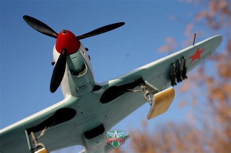 Yak-1 Soviet fighter on skis ModelSvit 4802 1:48