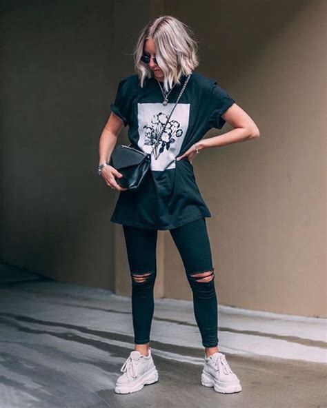 Dicas de como usar calça jeans e camiseta como uma it girl