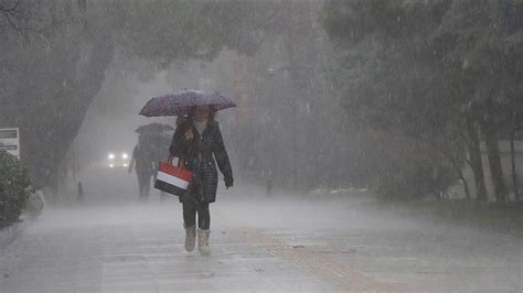 Meteoroloji den 19 il için sarı kodlu uyarı Kuvvetli yağışlara dikkat