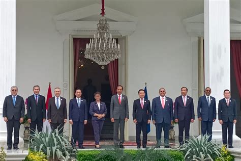 Unveiling Indonesias Former Foreign Ministers A Look Back