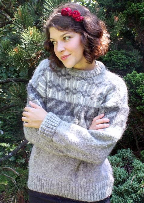 Super Soft Looking Icelandic Lopi Sweater Pretty Lady As Well To Model It Sweaters Knitted