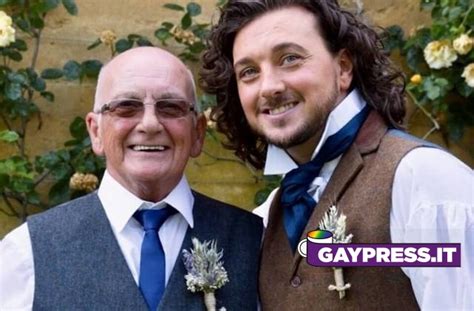 Le Parole Del Figlio Gay Al Padre Dopo La Sua Morte Diventato Anche Lui Pap Gaypress It