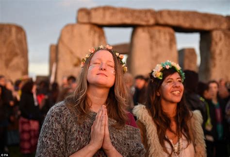 Summer Solstice Stonehenge Festival Lisa Renelle