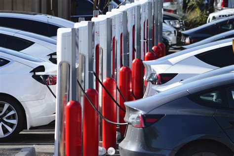 Električni automobili će imati popust na putarinu