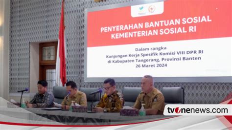 Kemensos Dan Komisi Viii Dpr Ri Salurkan Bansos Di Tangerang