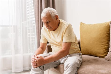 Common Causes Of Joint Pain In Old Age Best Join Pain Relief Oil