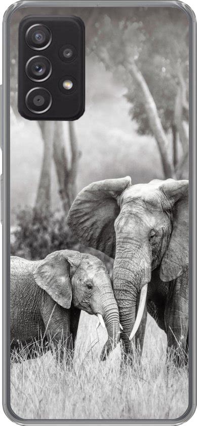 Samsung Galaxy A G Hoesje Baby Olifant Met Haar Moeder In Zwart