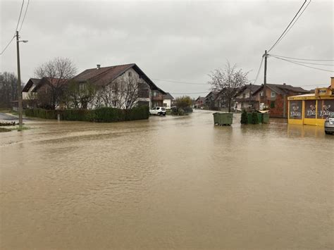 Video Foto Obilne Padavine Ponovo Stvorile Probleme Najgore U