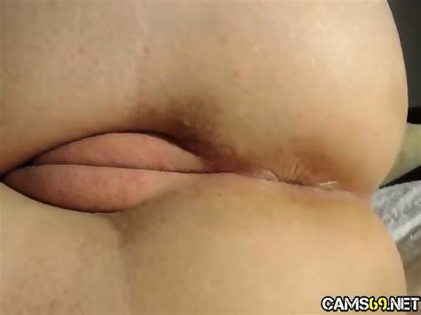 Horny MILF Plays With Perfect Pussy On Webcam