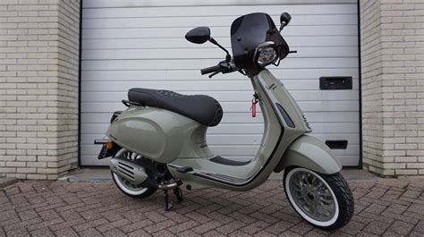 Vespa Sprint Sport Kaki Green Special Mi Vespa Nardo Grey