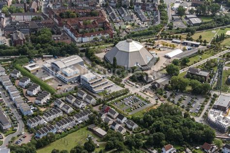 Oberhausen aus der Vogelperspektive Gebäudekomplex des Weiterbildungs