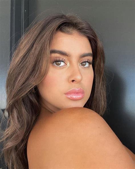 Kalani Hilliker 11/17/2021 • CelebMafia