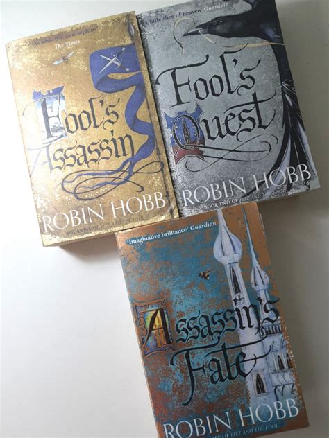 Fitz And The Fool Trilogy Realm Of The Elderlings Series By Robin