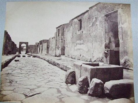 VI 10 Pompeii Via Di Mercurio Looking South Fountain VI 8 24Old