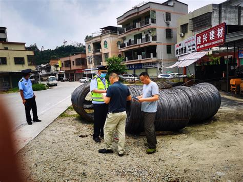 路政宣传保路畅通，普法服务便民出行——清新区交通运输局执法大队开展路政宣传月活动