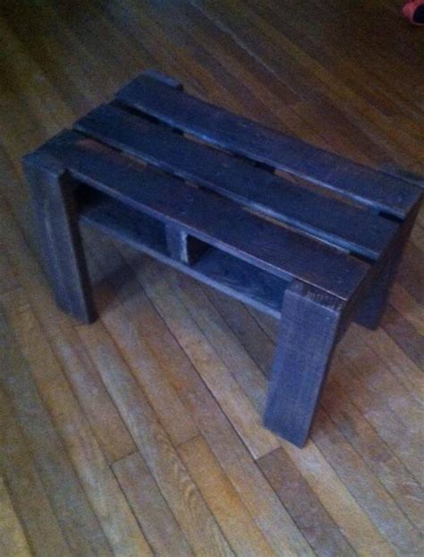 Diy Pallet End Table 101 Pallets