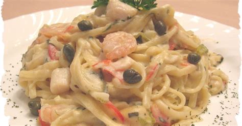 Le coin recettes de Jos LINGUINE AUX FRUITS DE MER SAUCE BÉCHAMEL AU