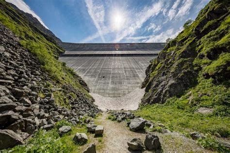 Grande Dixence Dam The Highest Gravity Dam In The World