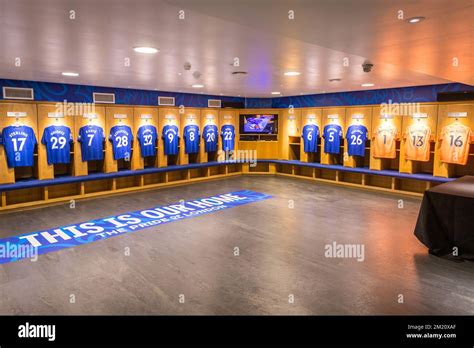 Fu Ballstadion Stamford Bridge Fotos Und Bildmaterial In Hoher