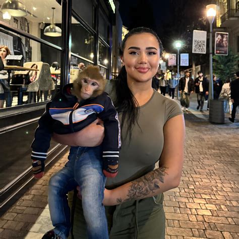 Melek Azad (FATMA DEMİR)'in Onlyfans Fotoğraf Galerisi