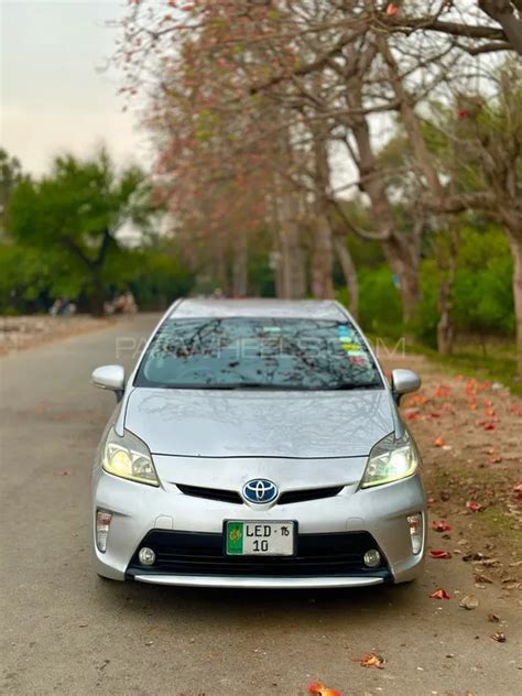 Toyota Prius S Led Edition For Sale In Lahore Pakwheels