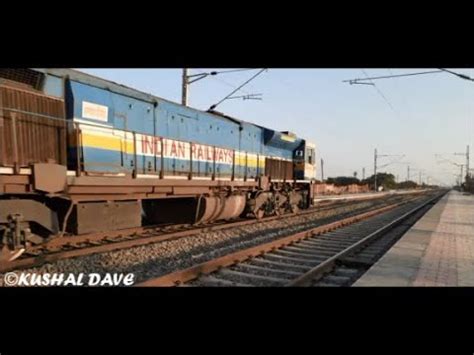 Emd Power Bhavnagar Kochuveli Express With Wdp D Youtube