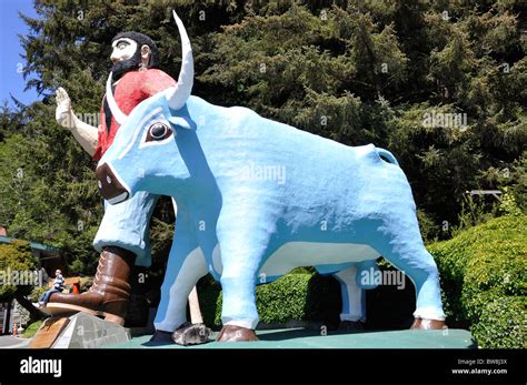 Babe The Blue Ox Statue By Paul Bunyan At Trees Of Mystery Klamath