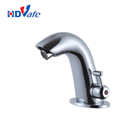 Chinese Sanitary Ware Elertrical Modern Kitchen Water Heater Mixer Faucet China Mixer Faucet