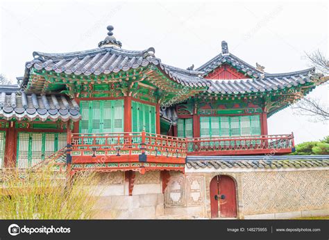 Changdeokgung Palace Beautiful Traditional Architecture in Seoul ...