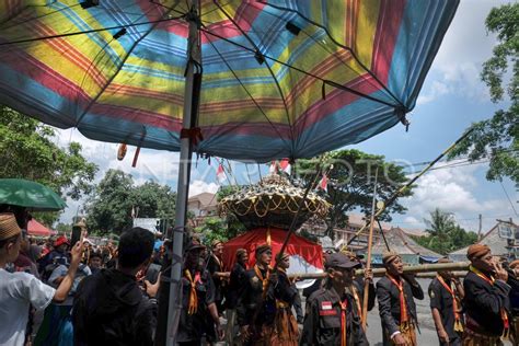 Grebeg Syawal Keraton Solo Antara Foto