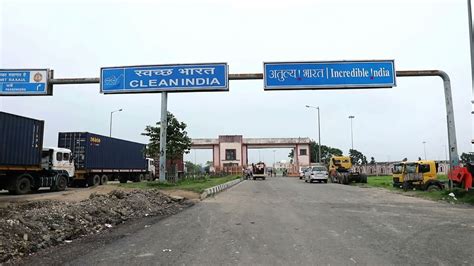 Raxaul Border Crossing India to Nepal Border रकसल बरडर नपल