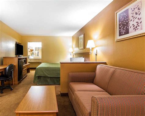 Quality Inn & Suites Cartersville, GA - See Discounts