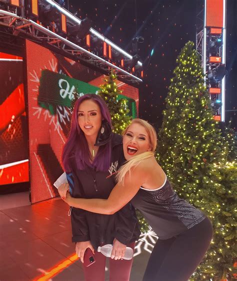 Peyton Royce and Lacey Evans | Scrolller