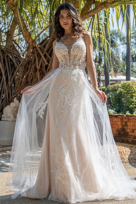 Brautkleid Timea BELLA SPOSA Braut Festmode Feusisberg