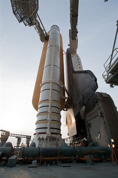 Spaceflight Now Sts Photo Gallery Final Shuttle Poised On