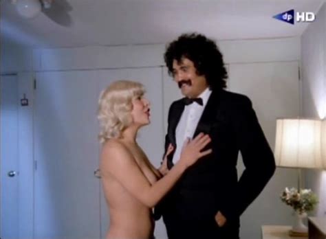 Naked Doris Pavel In Las Perfumadas