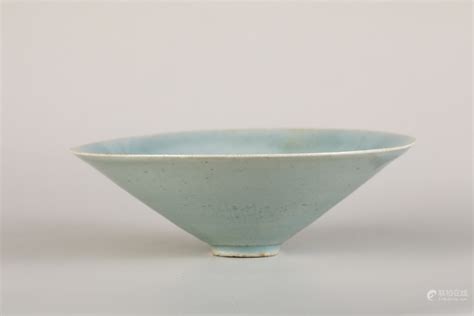 Bidlive Chinese Celadon Glazed Porcelain Tea Bowl