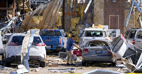 Texas Storm Kills At Least 1 Leaving Thousands Without Power The New