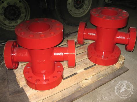 Крестовины производства Стройнефтесервис.
