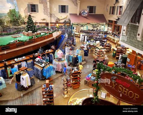 Islamorada Florida U S A January 3 2020 The View Inside Of Bass Pro Shops And World Wide