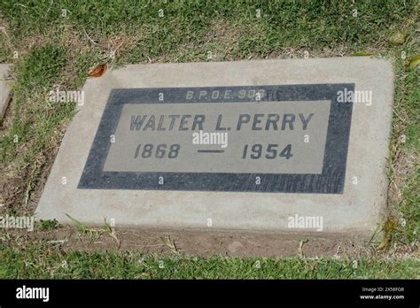 Santa Monica, California, USA 6th May 2024 Actor Walter Perry Grave at Woodlawn Cemetery on May ...