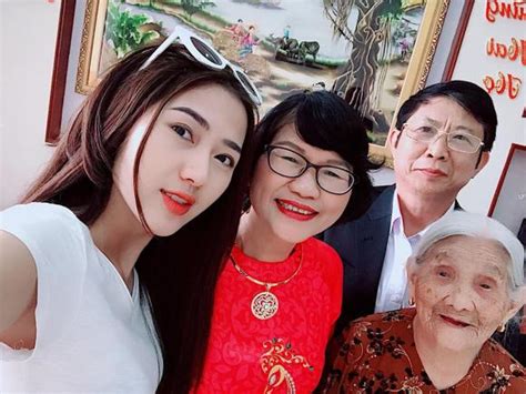 Hot girl và hot boy 19 2 2018 Lâm Á Hân hạnh phúc bên người mới Thanh Bi khoe nhan sắc xinh đẹp