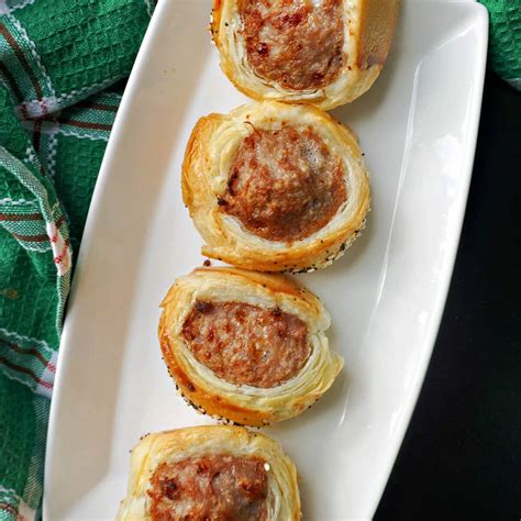 Mini Sausage Rolls - My Gorgeous Recipes