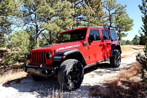 Review 2021 Jeep Wrangler Rubicon 4xe Brings Battery Benefits Off Road