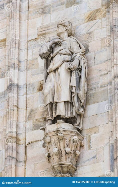 Sculptures of Saints and Martyrs Decorating the Cathedral of Milan ...