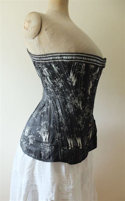 147 Best Images About Corset Silhouettes On Pinterest Victorian Corset Vintage Lingerie And