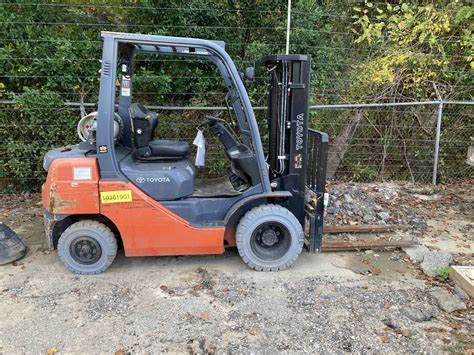 Used 2015 Toyota 8FGU25 Warehouse Forklift For Sale In Wilmington NC