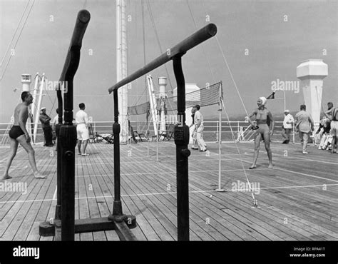 cruise ship, 1960 Stock Photo - Alamy