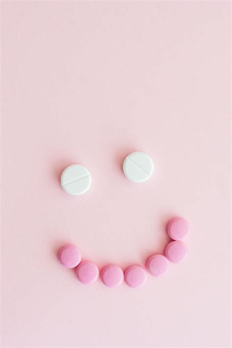 Pink Smiley Face Photos, Download The BEST Free Pink Smiley Face Stock ...