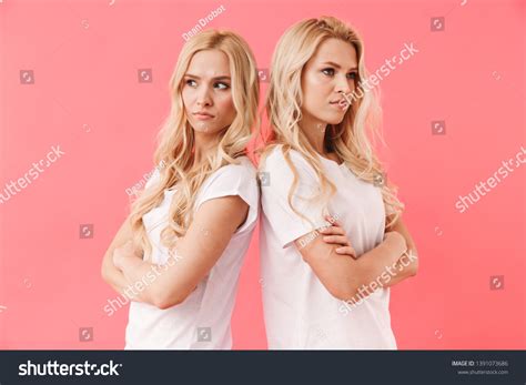 438 Blonde Twins Back Images Stock Photos Vectors Shutterstock